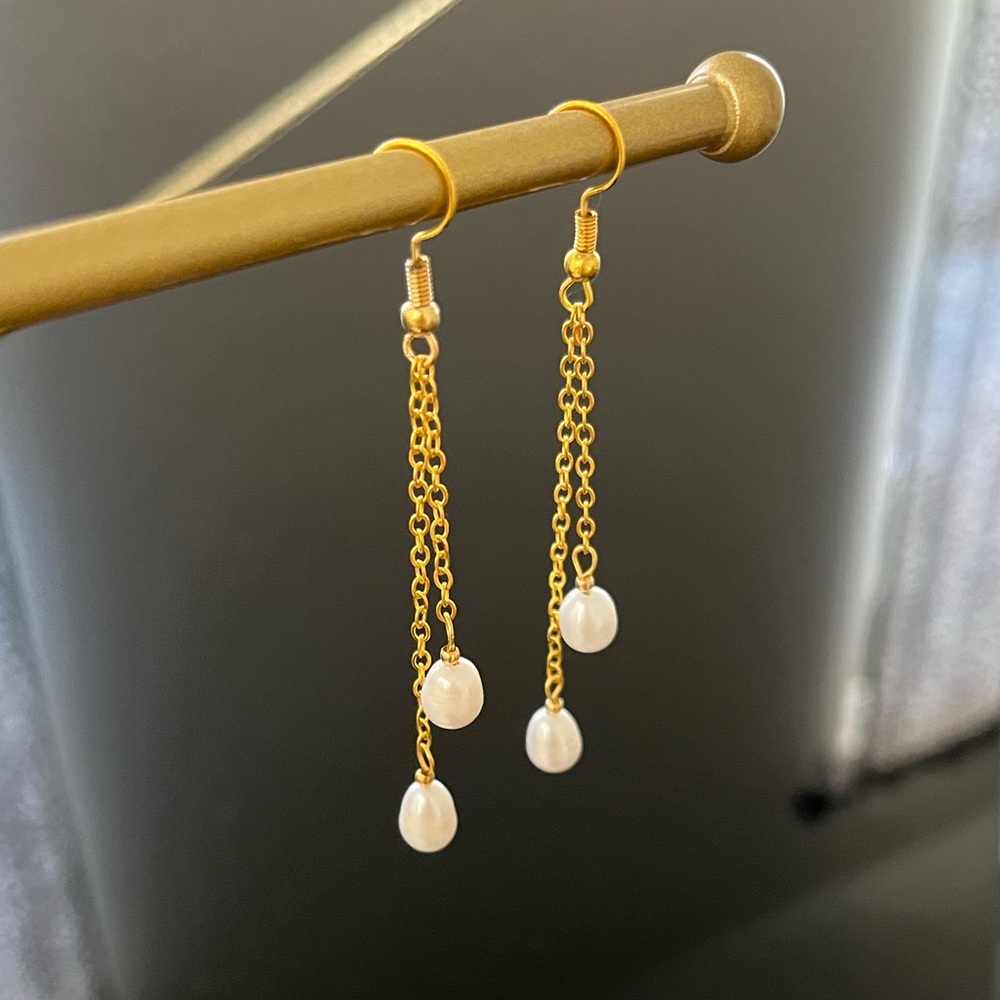 Handcrafted Pearl Drop Earrings
